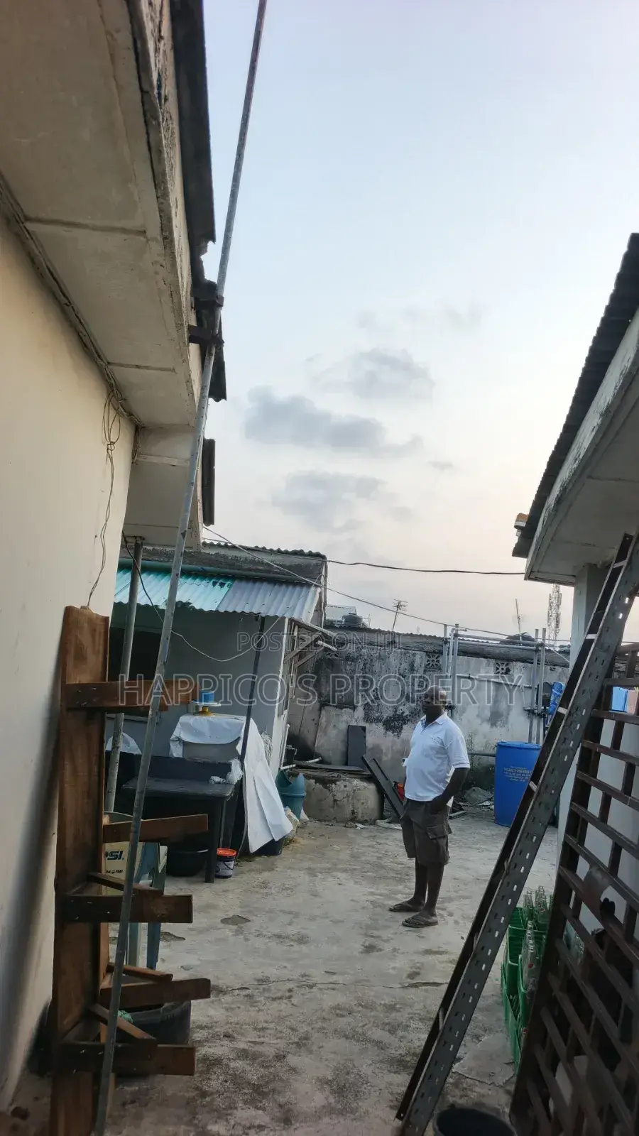 395m2 Bungalow for Sale in Iwaya, Yaba in Iwaya