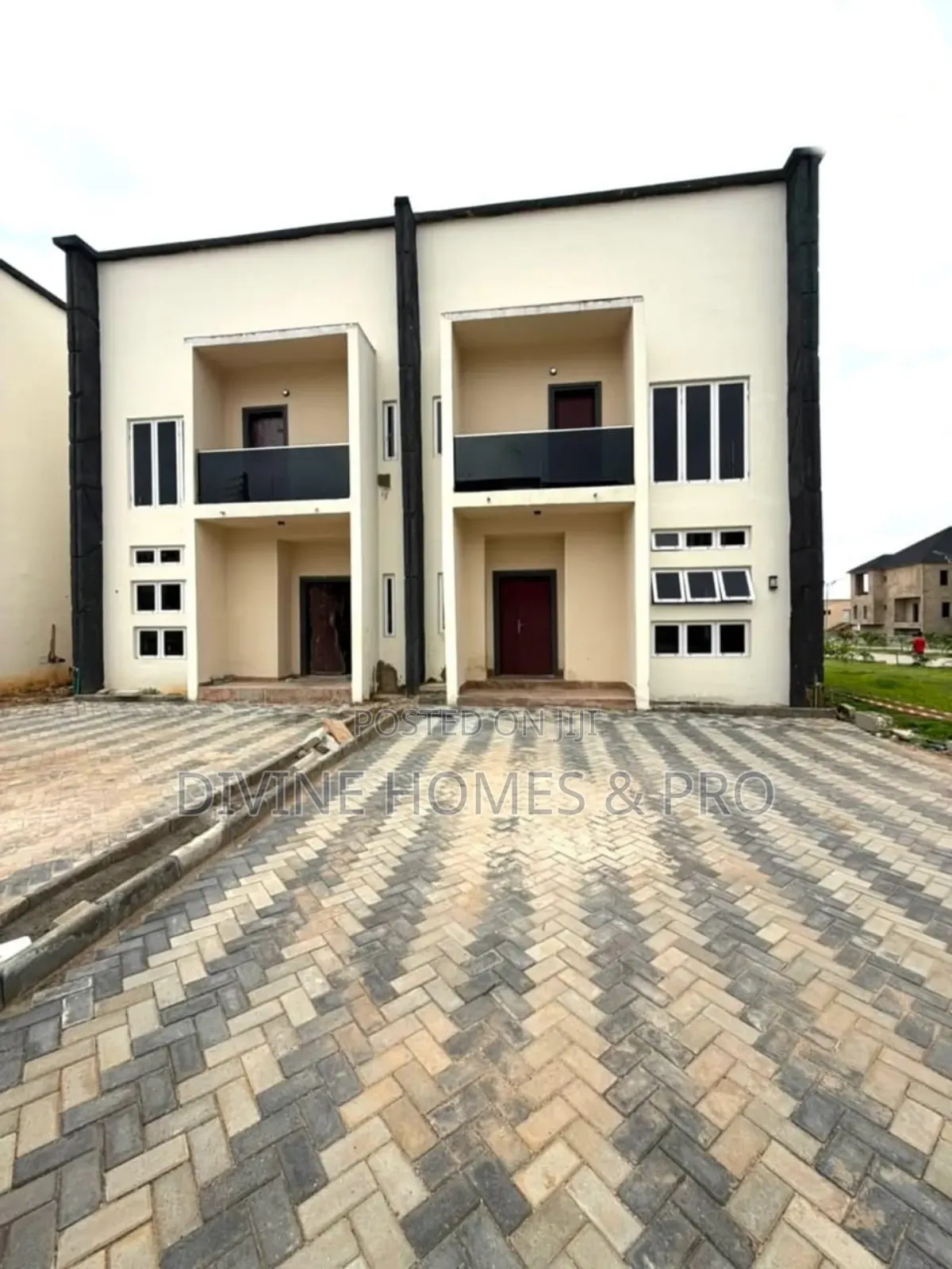 4bdrm Duplex in Karasana, Gwarinpa for sale in Gwarinpa