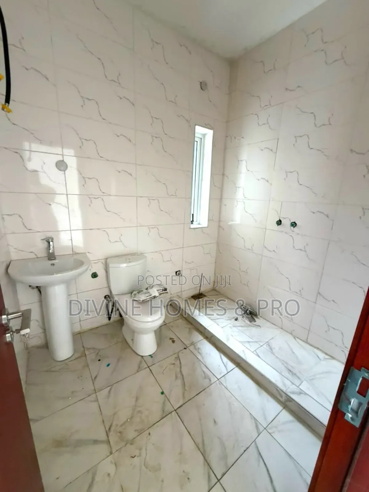 4bdrm Duplex in Karasana, Gwarinpa for sale in Gwarinpa