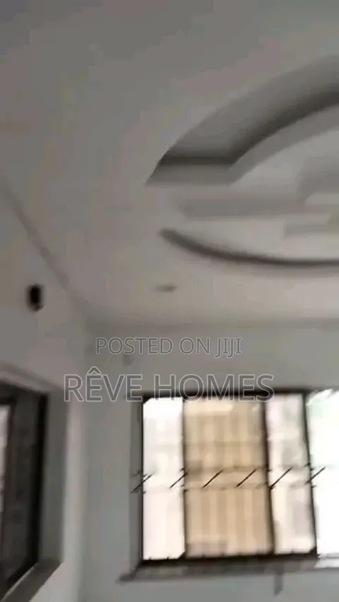 3bdrm Block of Flats in Soluyi for rent in Soluyi