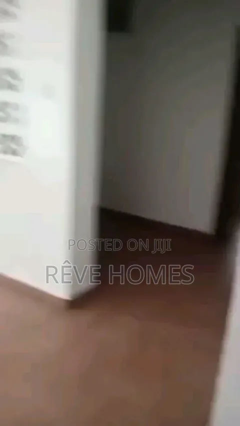 3bdrm Block of Flats in Soluyi for rent in Soluyi