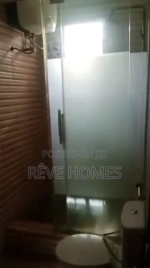 3bdrm Block of Flats in Soluyi for rent in Soluyi