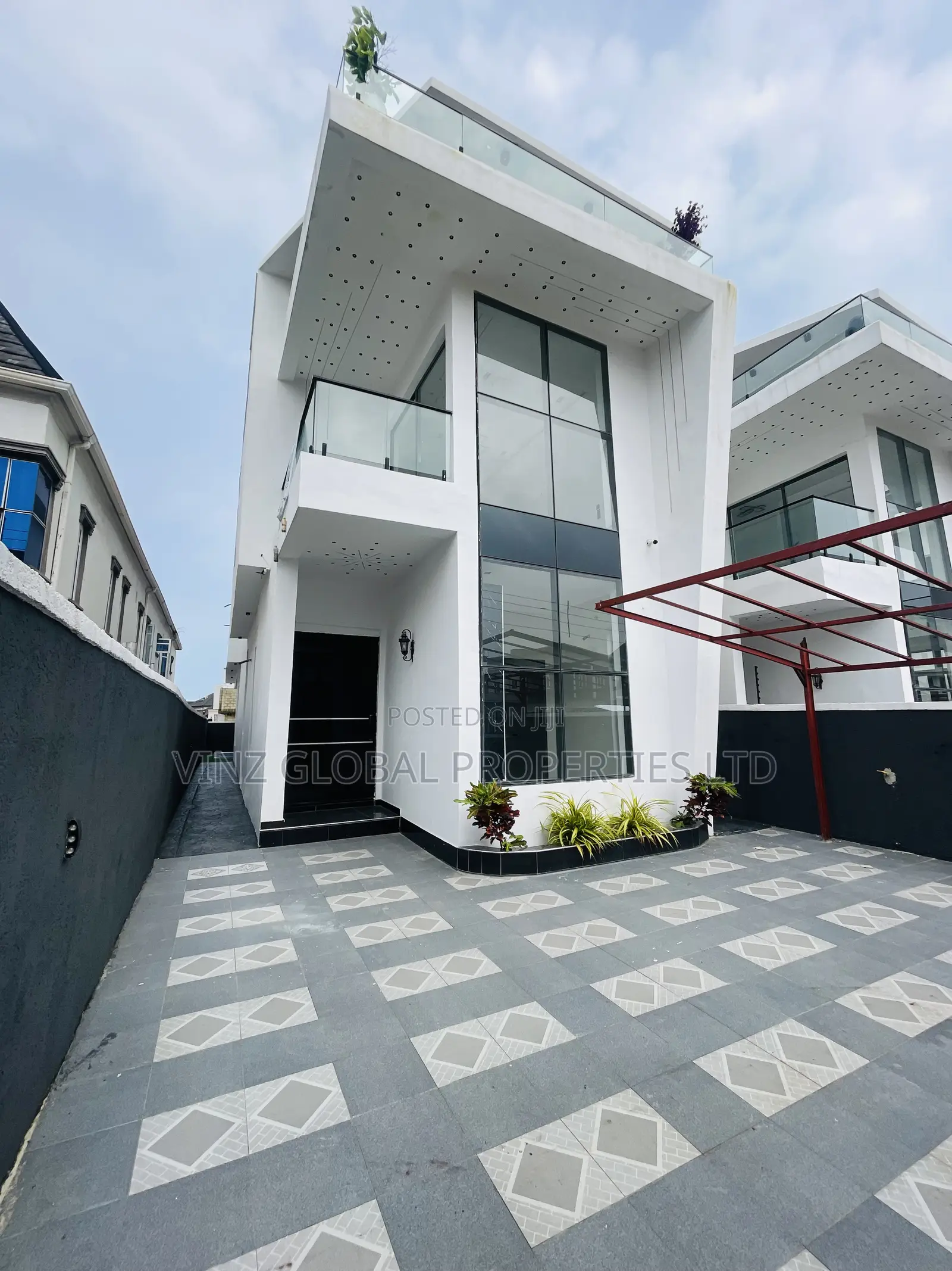 5bdrm Duplex in Ajah for sale in Ajah