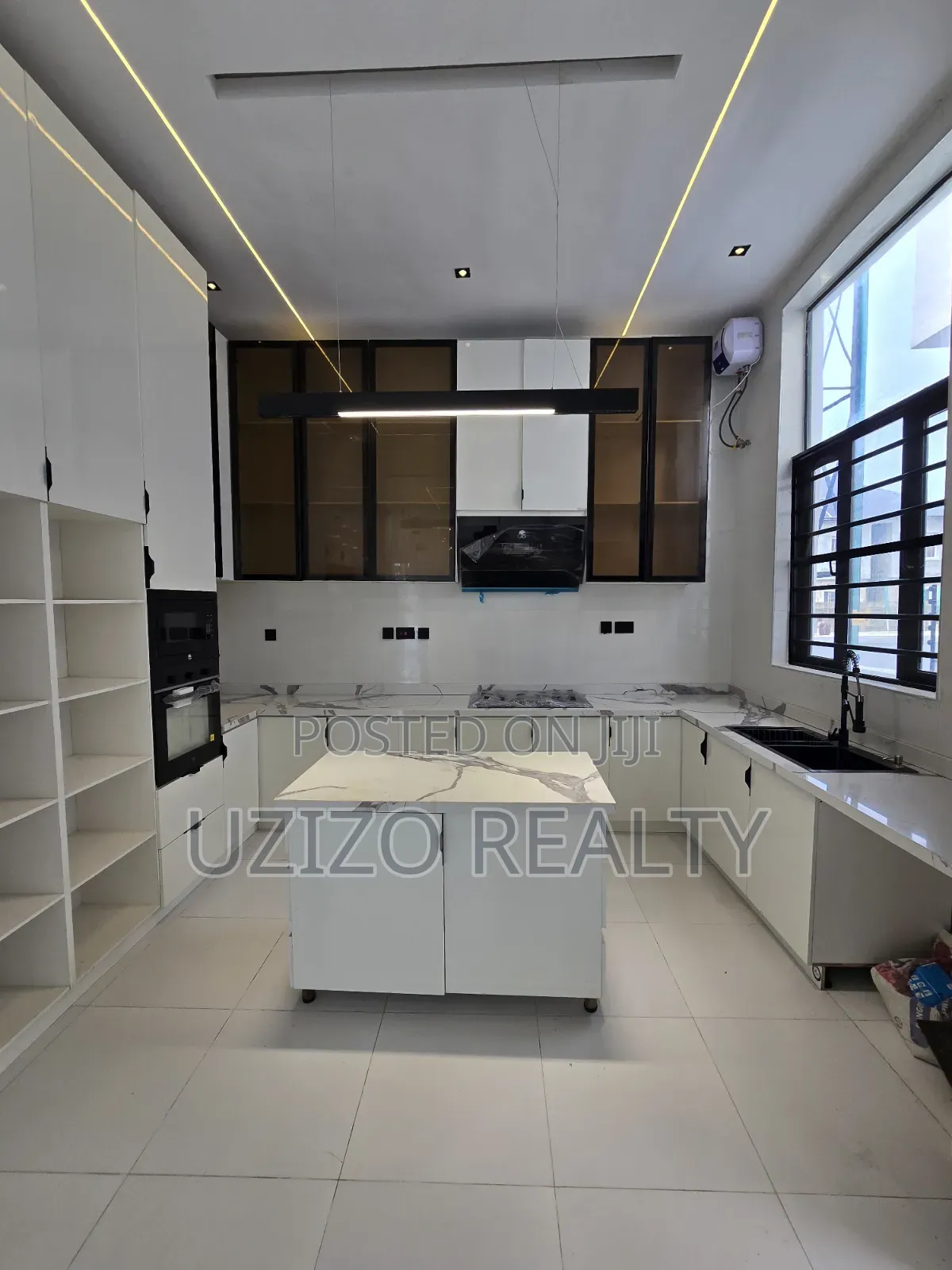 4bdrm Duplex in Sangotedo for sale in Sangotedo