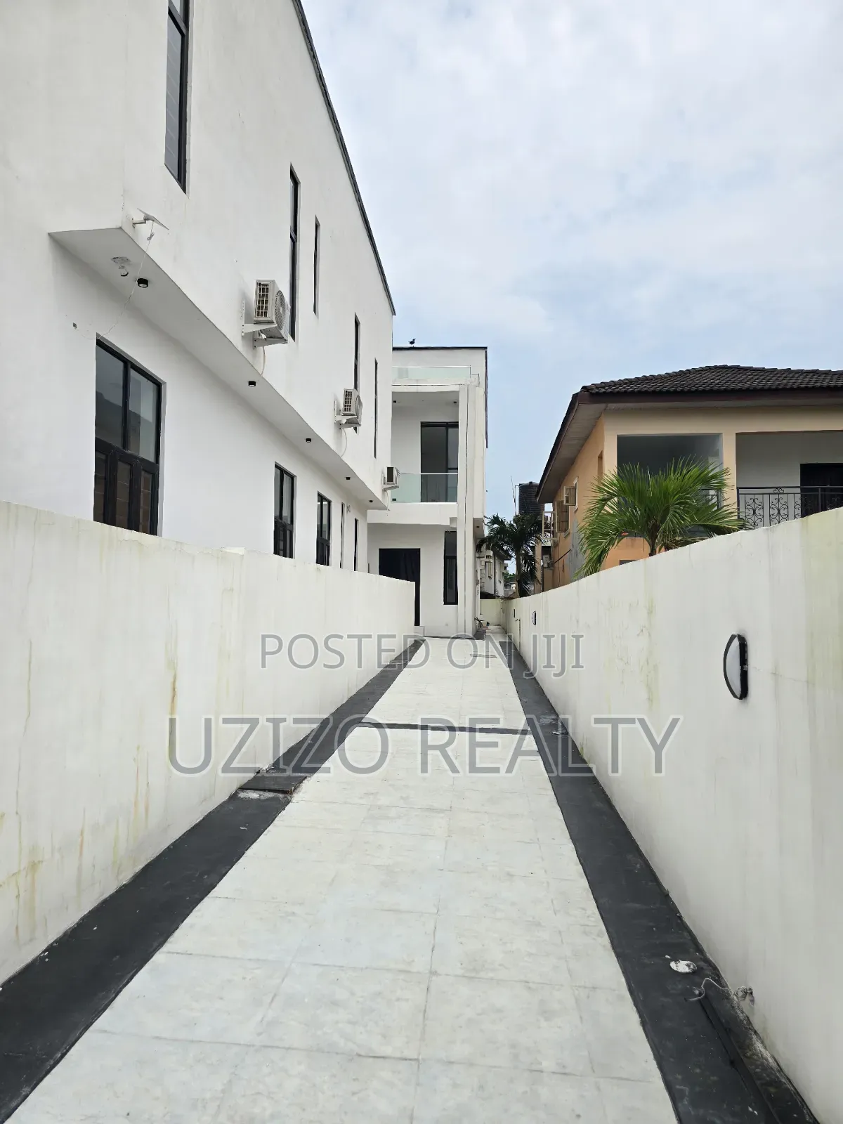 4bdrm Duplex in Sangotedo for sale in Sangotedo