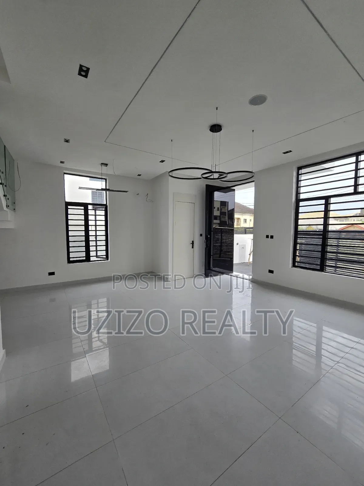 5bdrm Duplex in Sangotedo for sale in Sangotedo