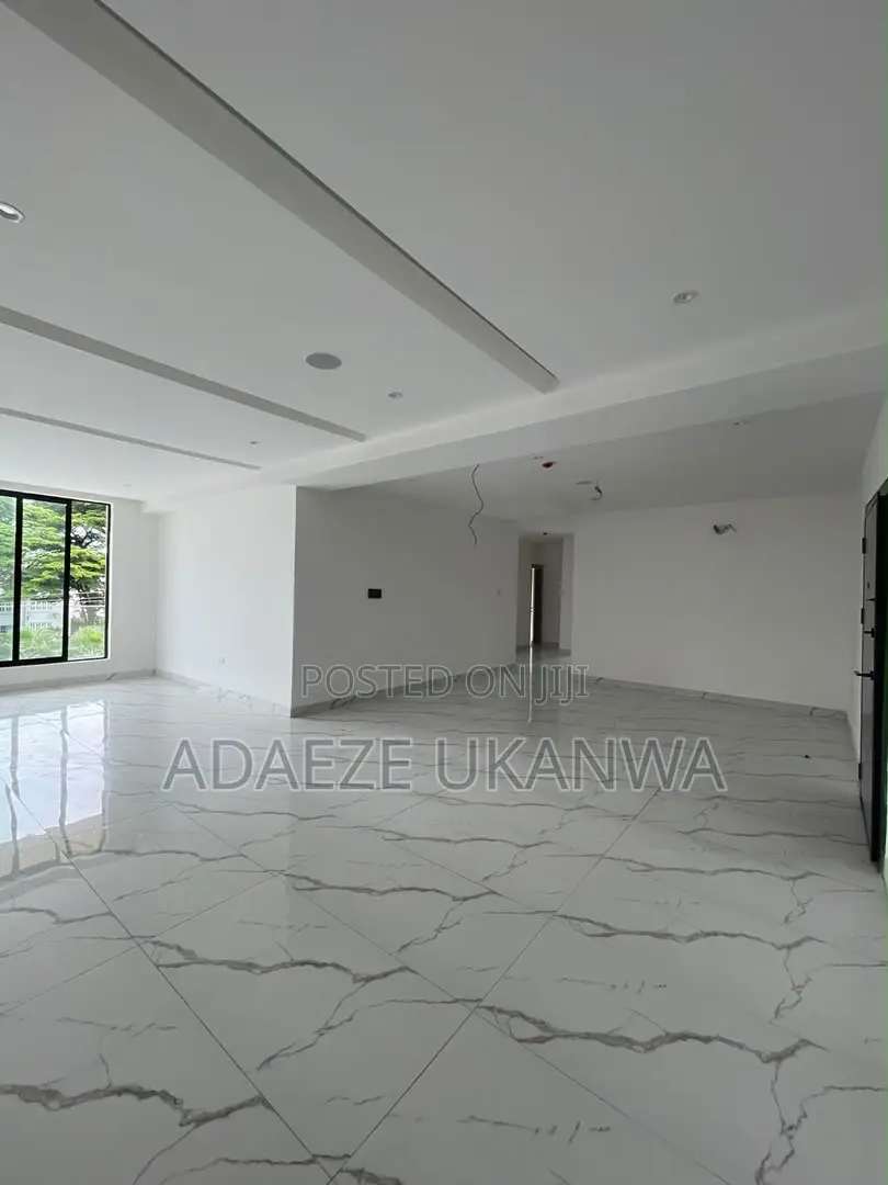 3bdrm Apartment in Lekki Phase 1 for sale in Lekki Phase 1