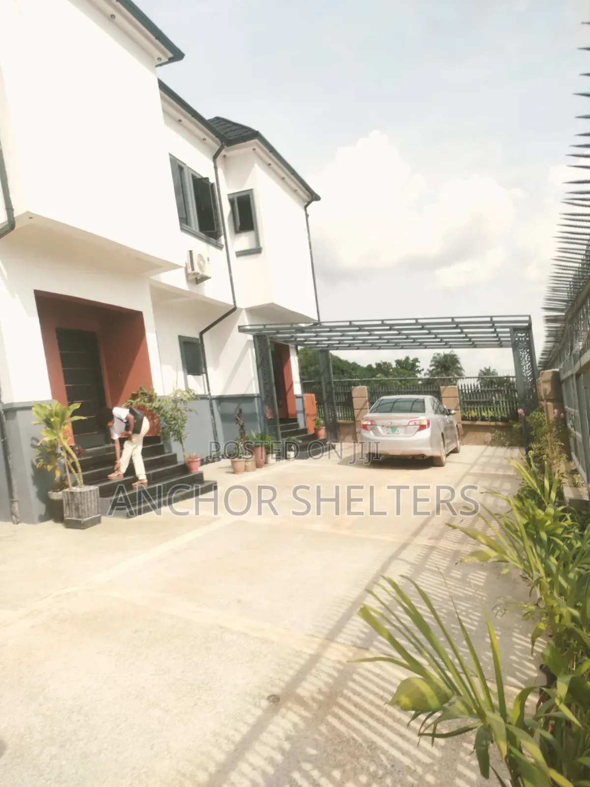 4bdrm Duplex in Marine Estate Life for sale in Life Camp
