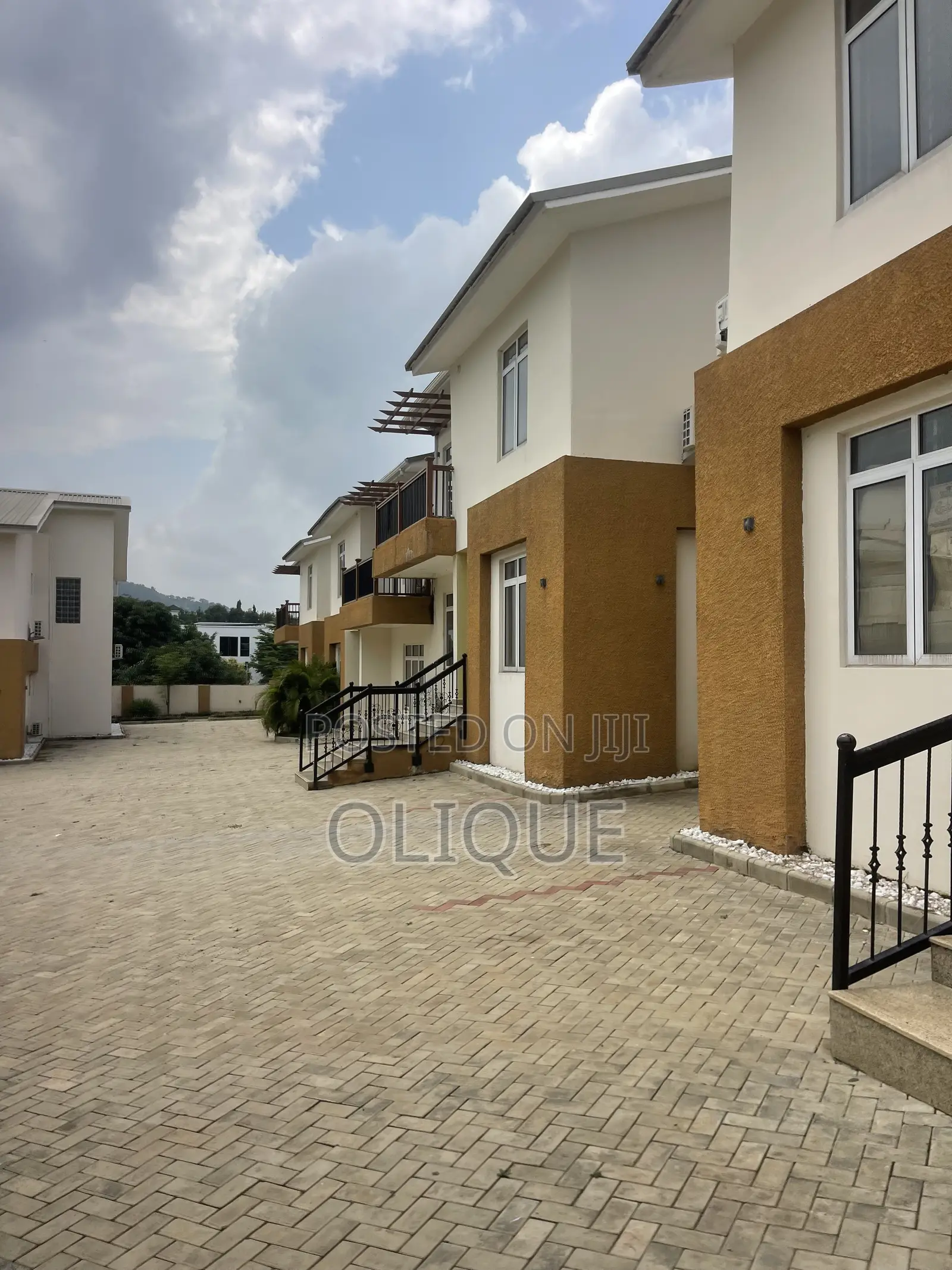 20bdrm Duplex in Katampe Extension for rent in Katampe Extension