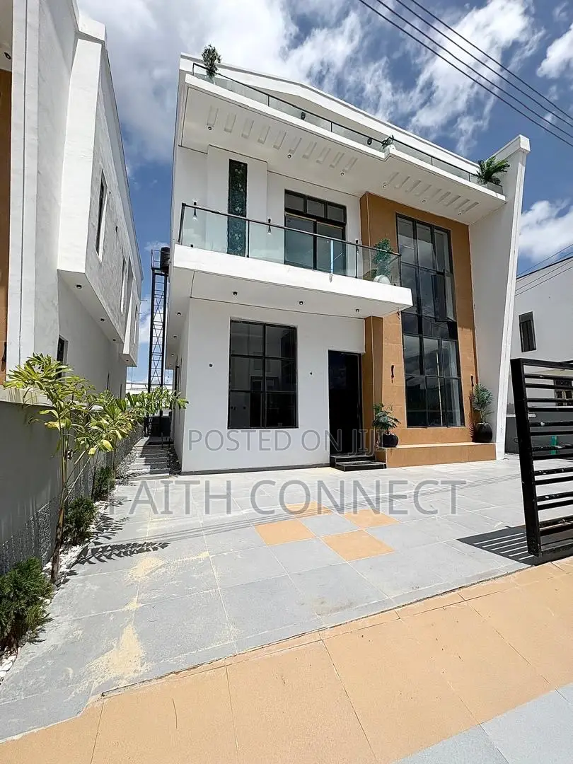 4bdrm Duplex in Ajah for sale in Ajah