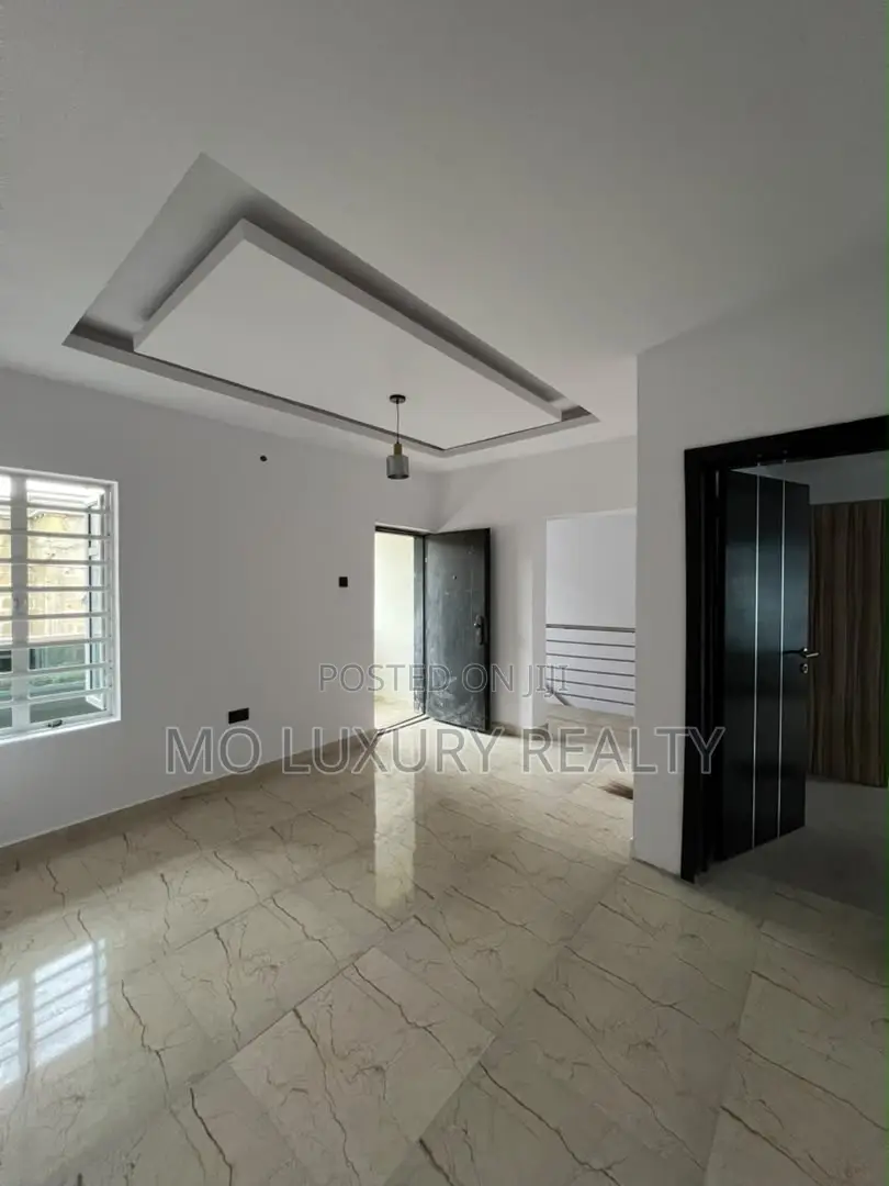4bdrm Townhouse / Terrace in Lekki Phase 2 for rent in Lekki Phase 2