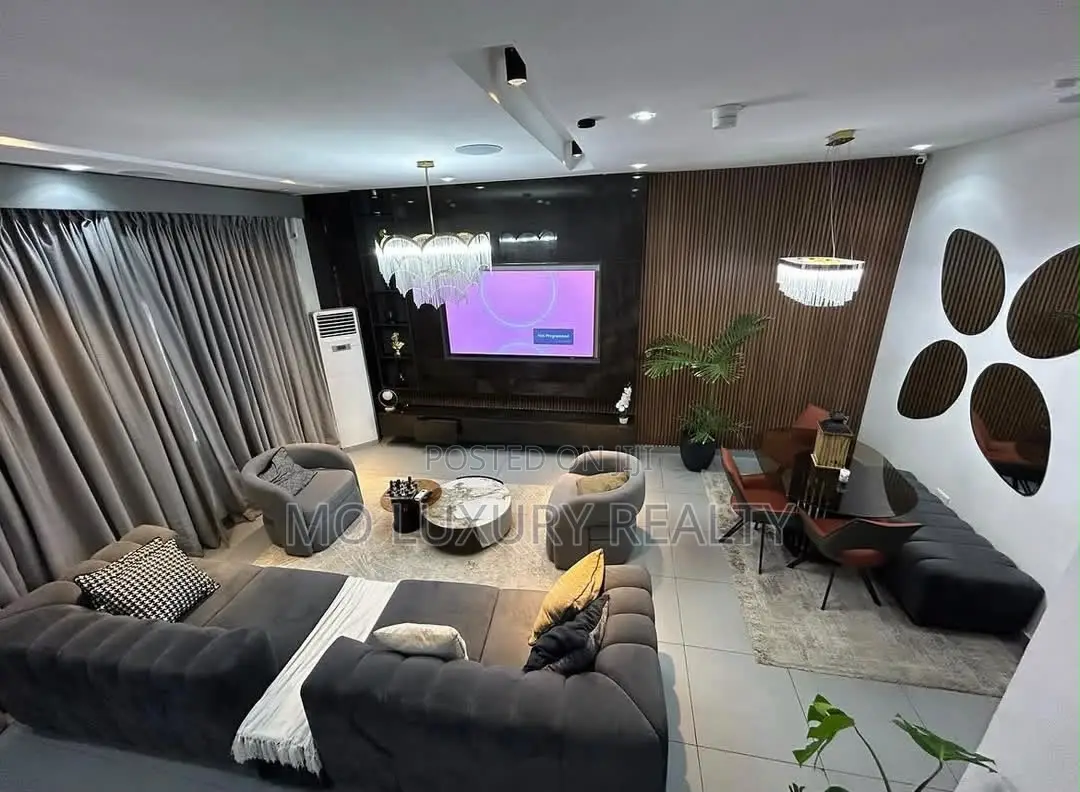Furnished 4bdrm Townhouse / Terrace in Lekki Phase 1 for rent in Lekki Phase 1