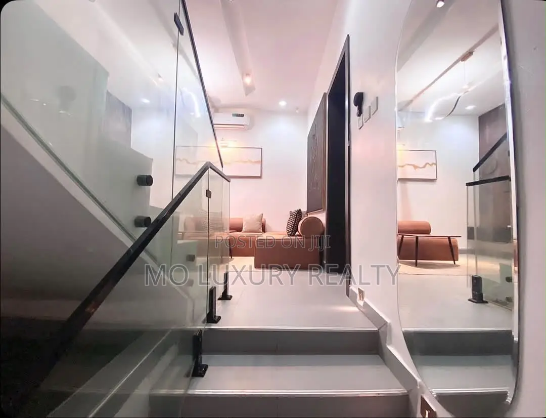 Furnished 4bdrm Townhouse / Terrace in Lekki Phase 1 for rent in Lekki Phase 1