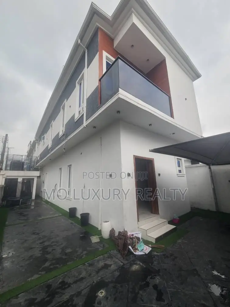 4bdrm Duplex in Ologolo for rent in Ologolo