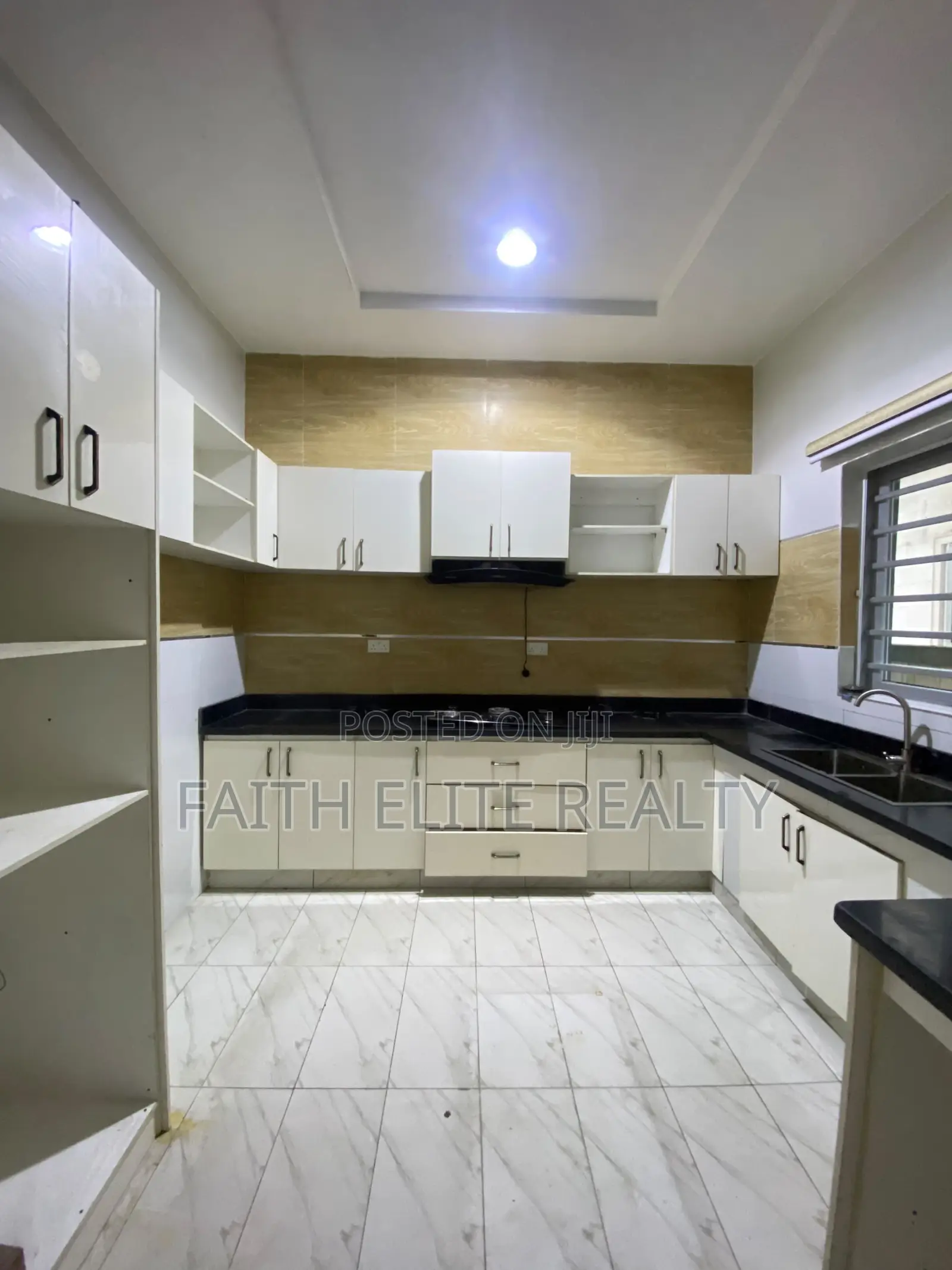 4bdrm Duplex in Oral Extension, Lekki Expressway for rent in Lekki Expressway