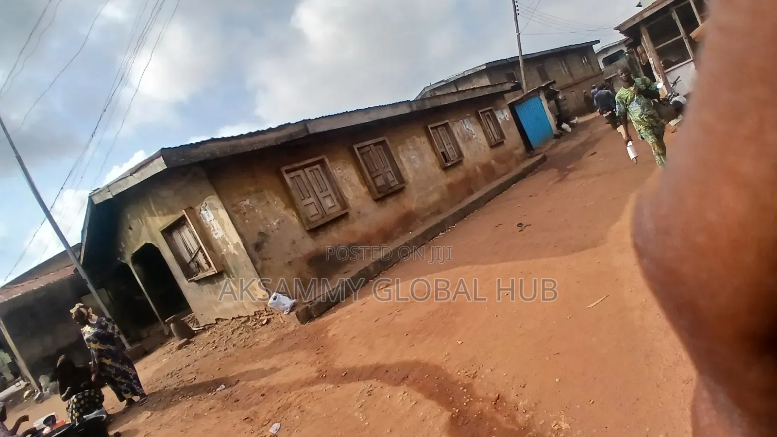 8bdrm Bungalow in Bodija, Ibadan for sale in Ibadan