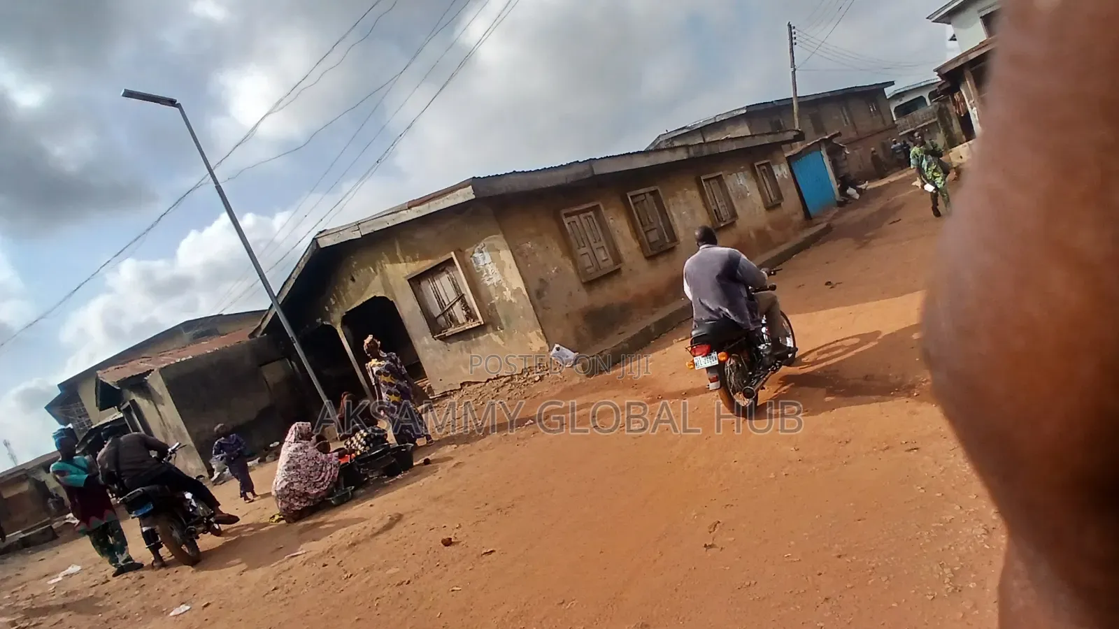 8bdrm Bungalow in Bodija, Ibadan for sale in Ibadan
