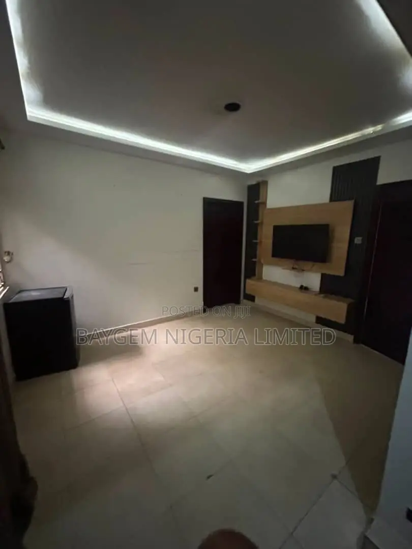 2bdrm Block of Flats in Lekki Phase 1 for rent in Lekki Phase 1