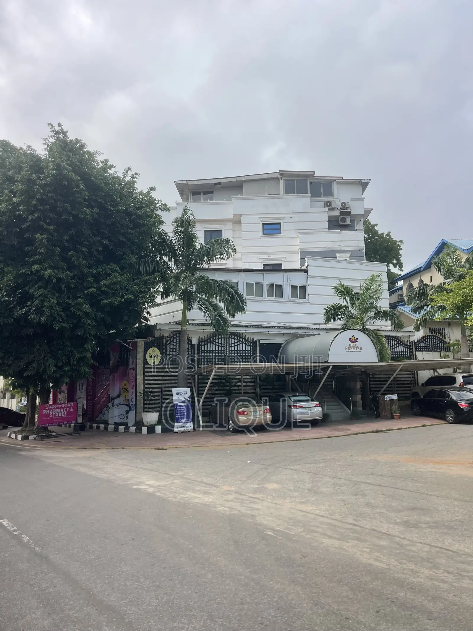 27rooms Apartments or Hotel Available With Good Facilities in Maitama
