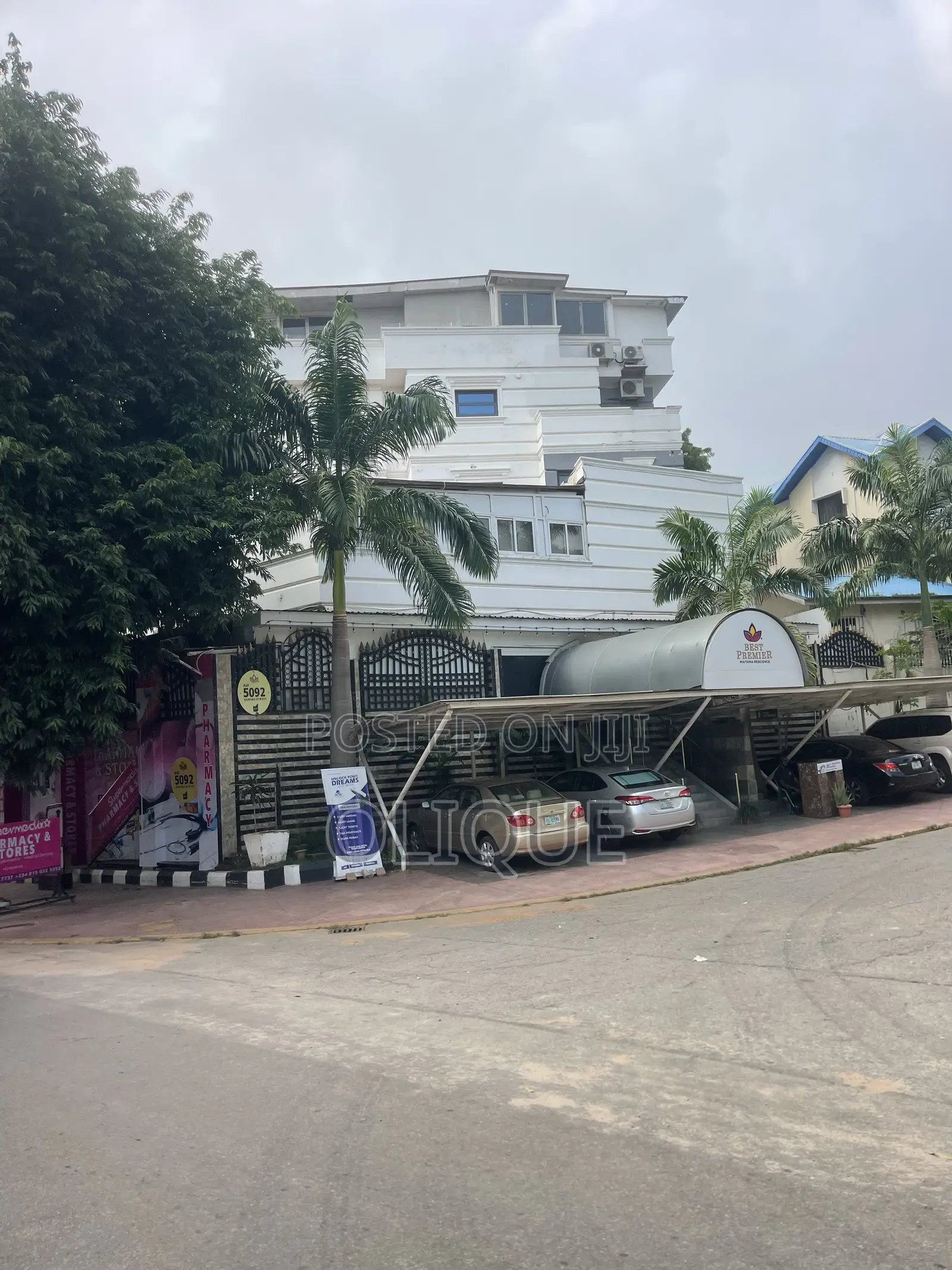 27rooms Apartments or Hotel Available With Good Facilities in Maitama