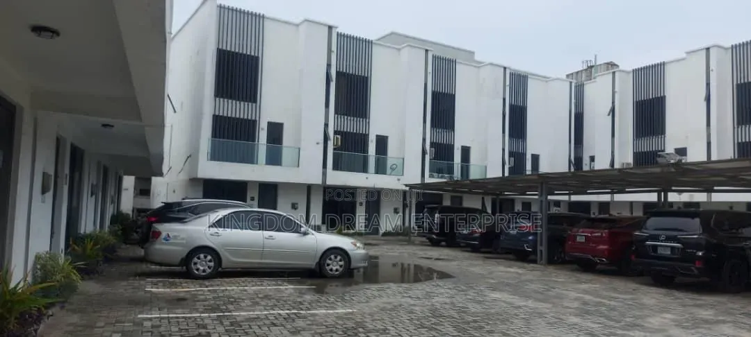 4bdrm Duplex in Ilasan Lekki Lagos for rent in Ilasan