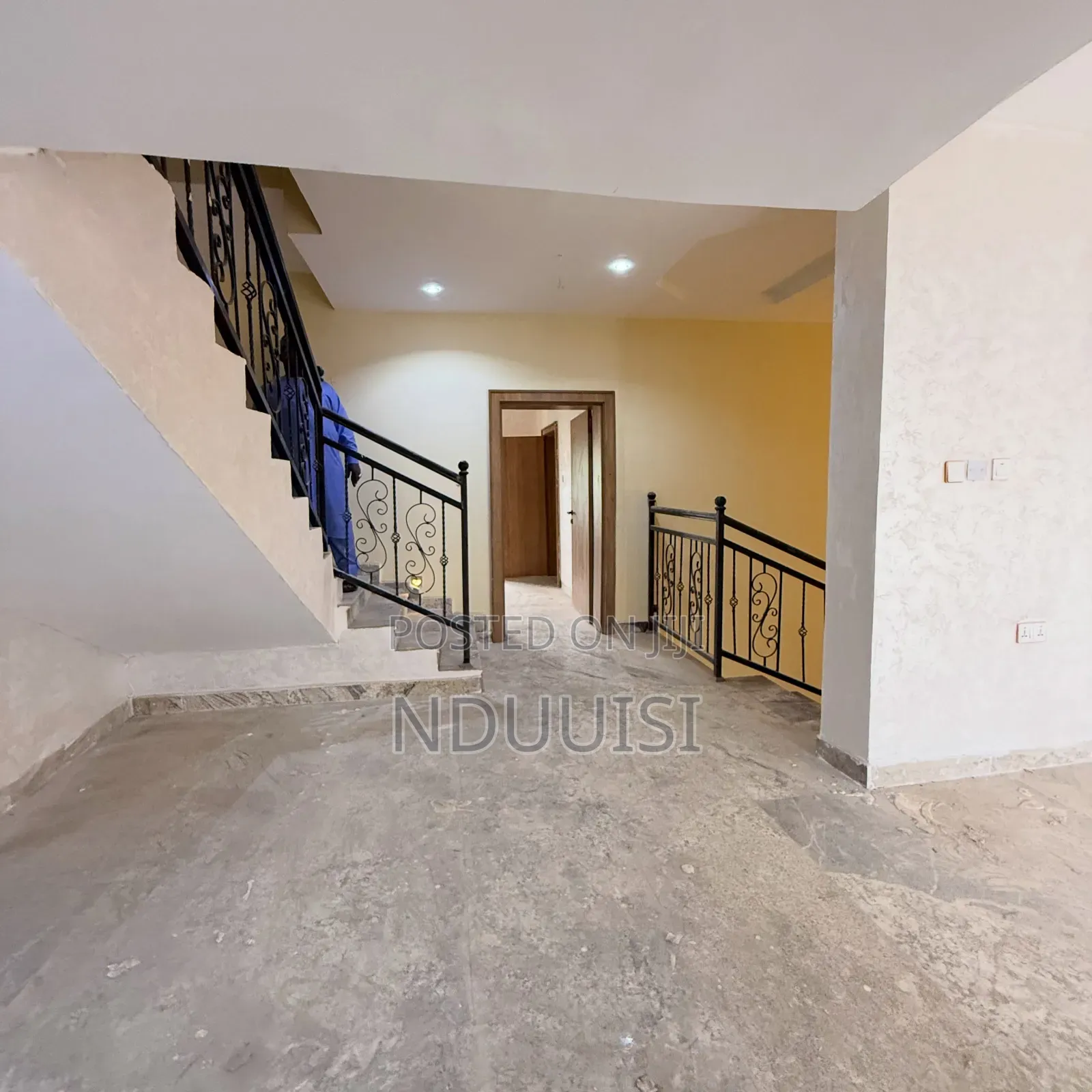 5bdrm Townhouse/Terrace in Guzape District for sale in Guzape District