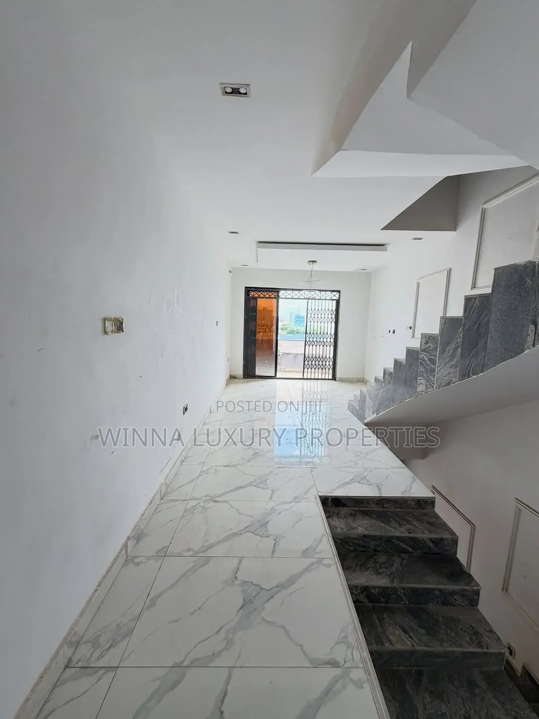 5bdrm Duplex in Jahi Main for rent in Jahi