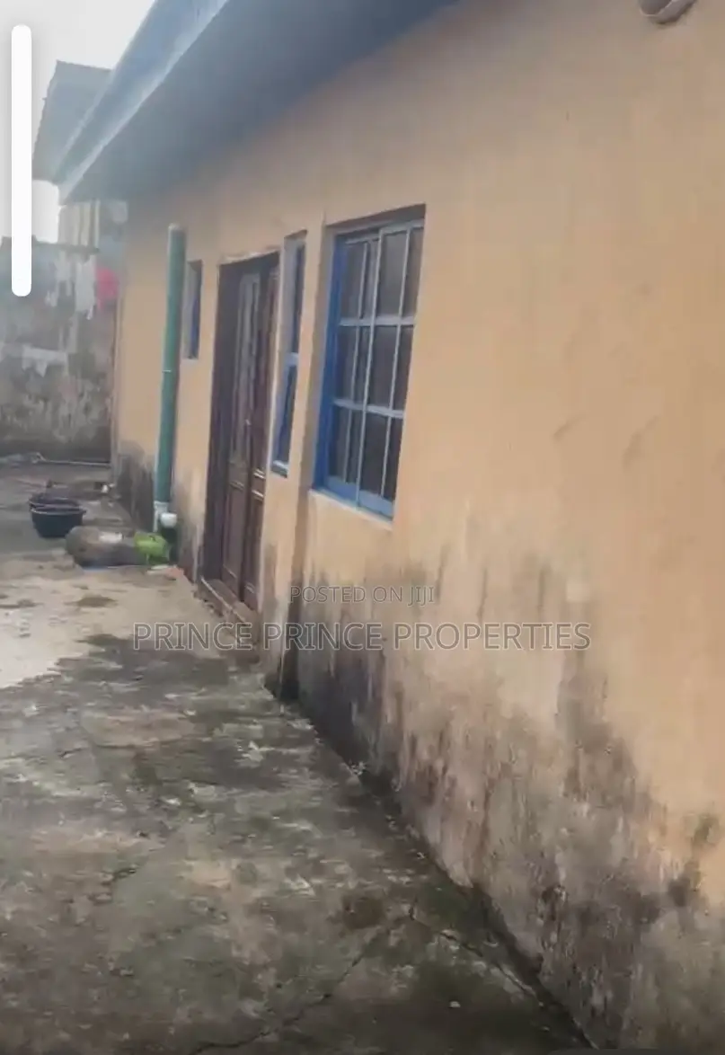 4bdrm Bungalow in Mojisola Alapinna, Ijegun for sale in Ijegun