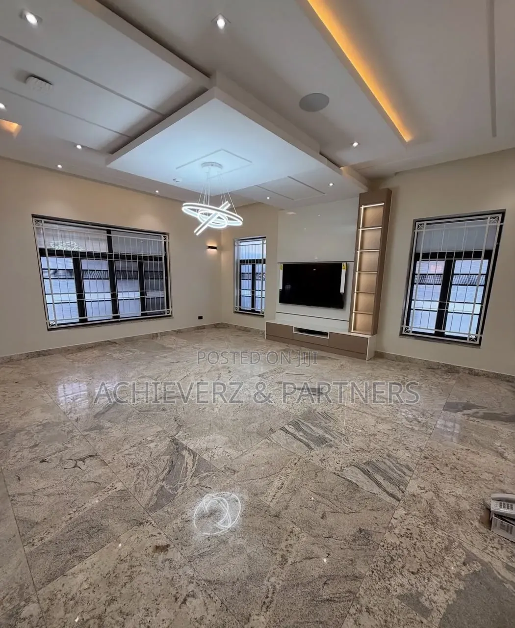 5bdrm Duplex in Asokoro for sale in Asokoro