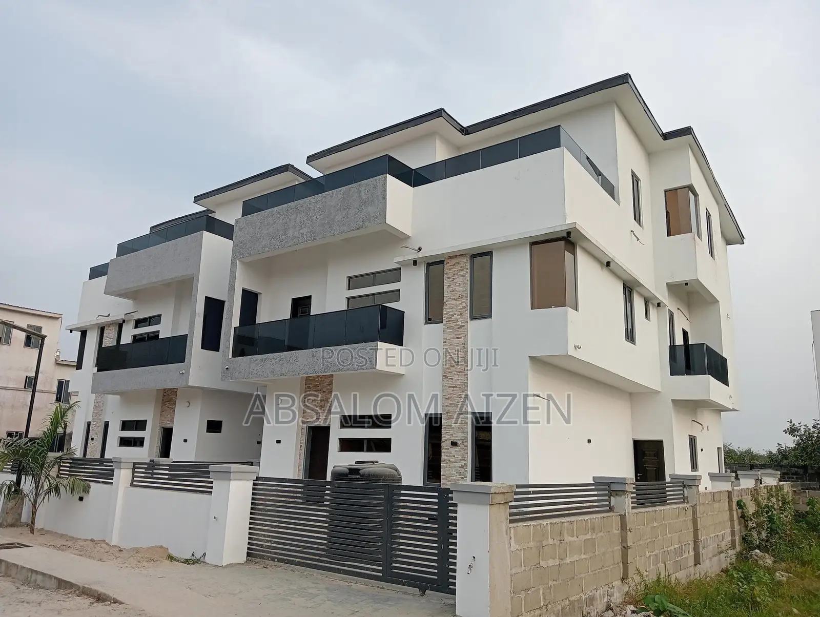 6bdrm Duplex in Five Oaks Residence, Eleko for sale in Eleko