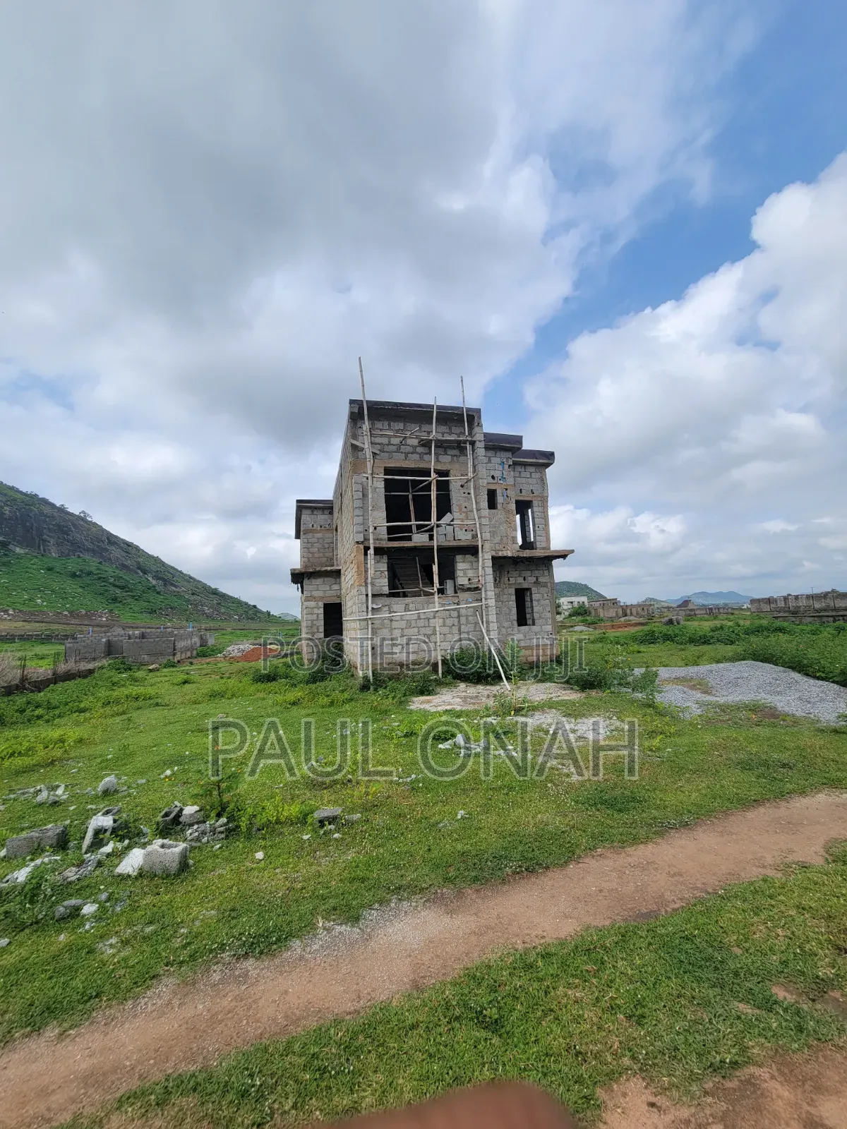4bdrm Duplex in Aco, Wasa for sale in Wasa