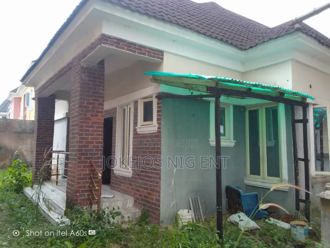3bdrm Bungalow in Thomas Estate Ajah for sale in Thomas Estate