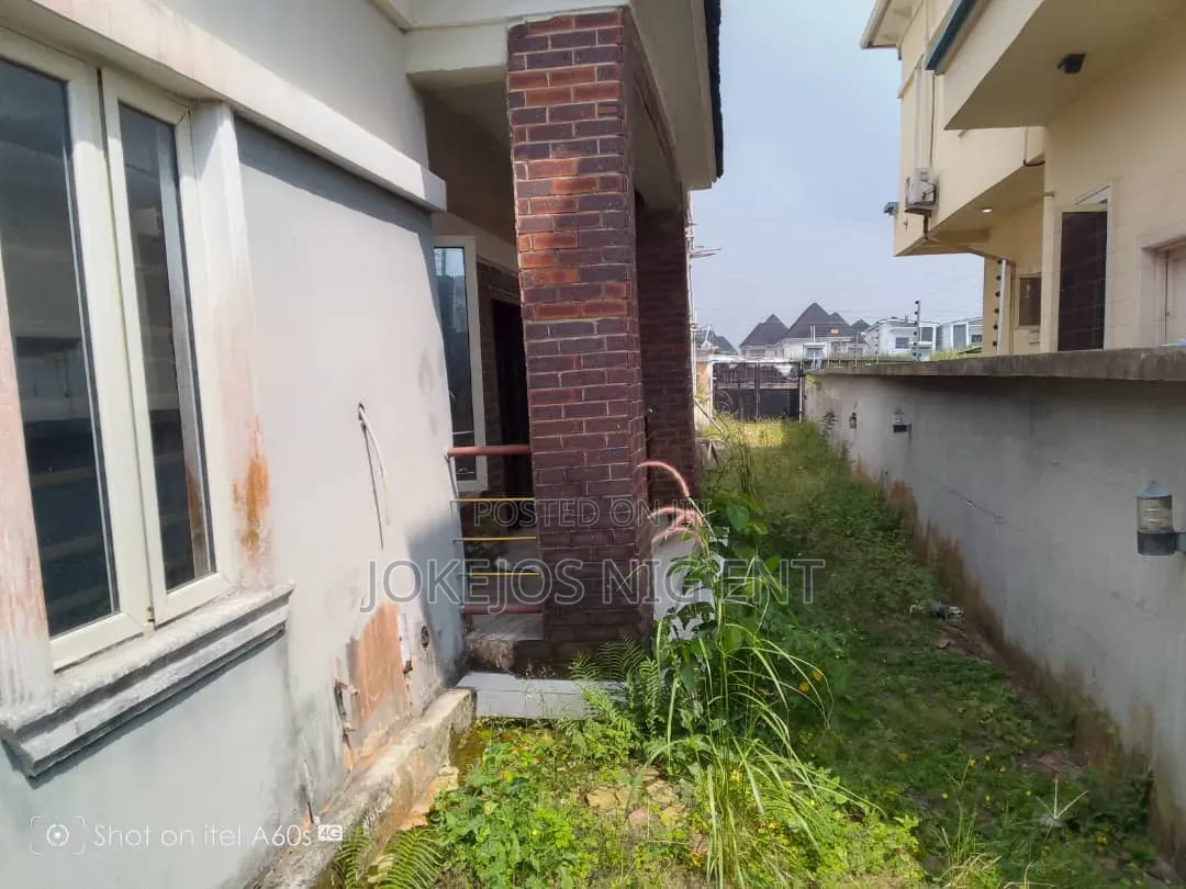3bdrm Bungalow in Thomas Estate Ajah for sale in Thomas Estate