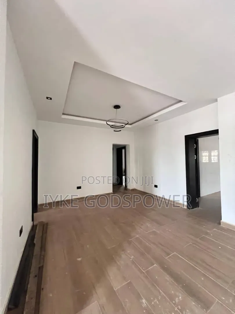 3bdrm Block of Flats in Kaura for sale in Kaura