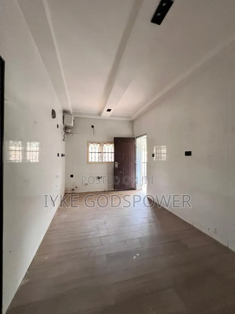 3bdrm Block of Flats in Kaura for sale in Kaura