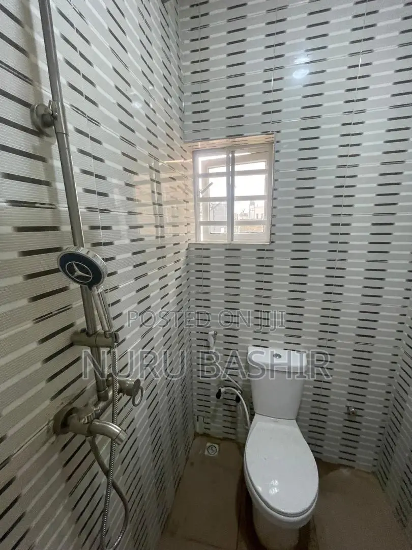 3bdrm Bungalow in Ireakari, Akala Express for rent in Akala Express