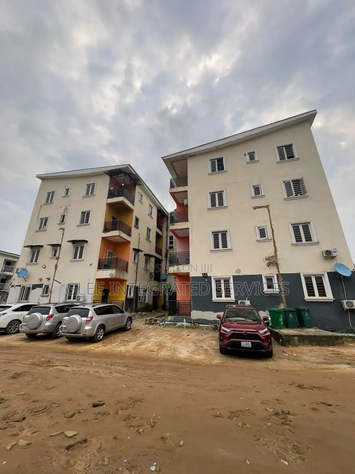 3bdrm Block of Flats in Collindalle, Western Avenue for rent in Western Avenue