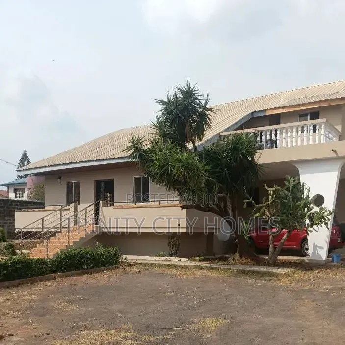 A 1906 SQM Land Space at Ikolaba, Ibadan in Bodija