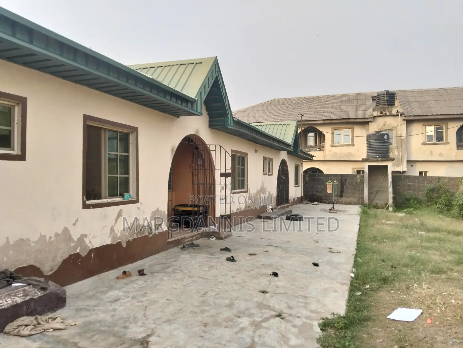 6bdrm Block of Flats in Abule, Ibeshe / Ikorodu for sale in Ibeshe / Ikorodu
