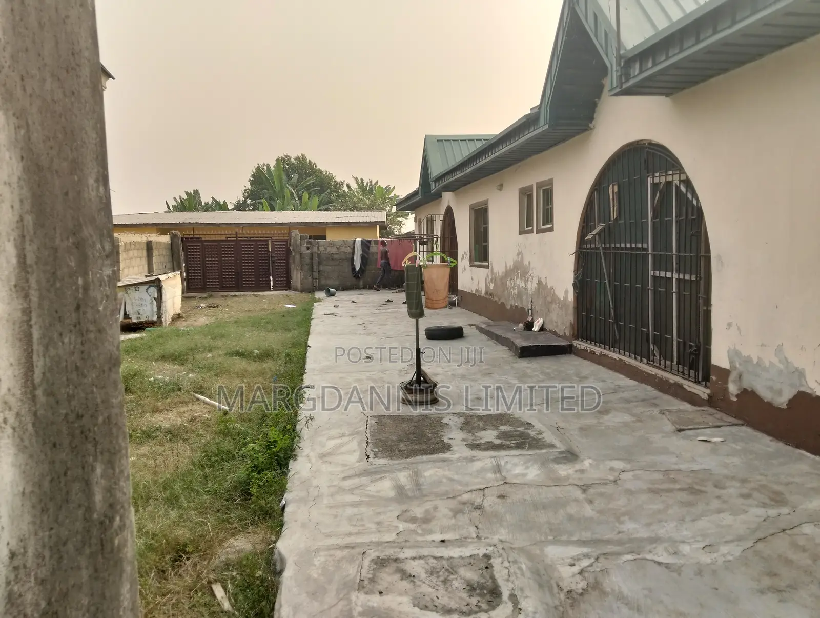 6bdrm Block of Flats in Abule, Ibeshe / Ikorodu for sale in Ibeshe / Ikorodu