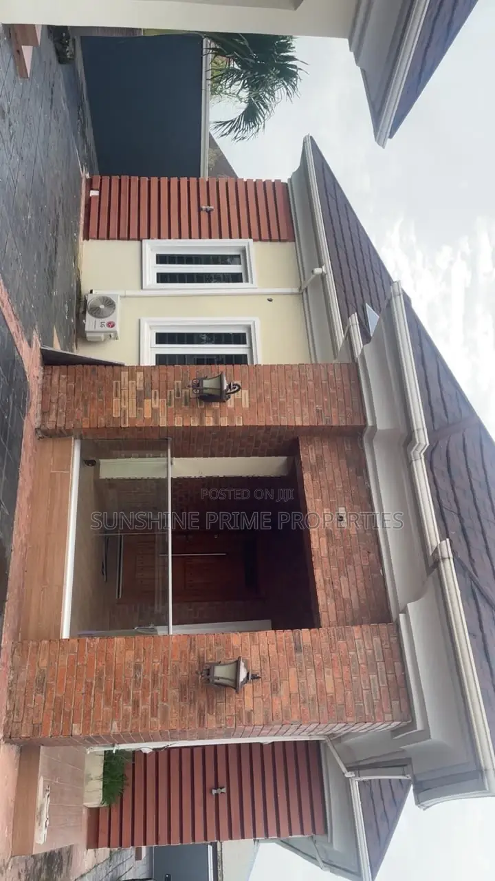 Furnished 3bdrm Bungalow in Alagbaka Extension for sale in Akure