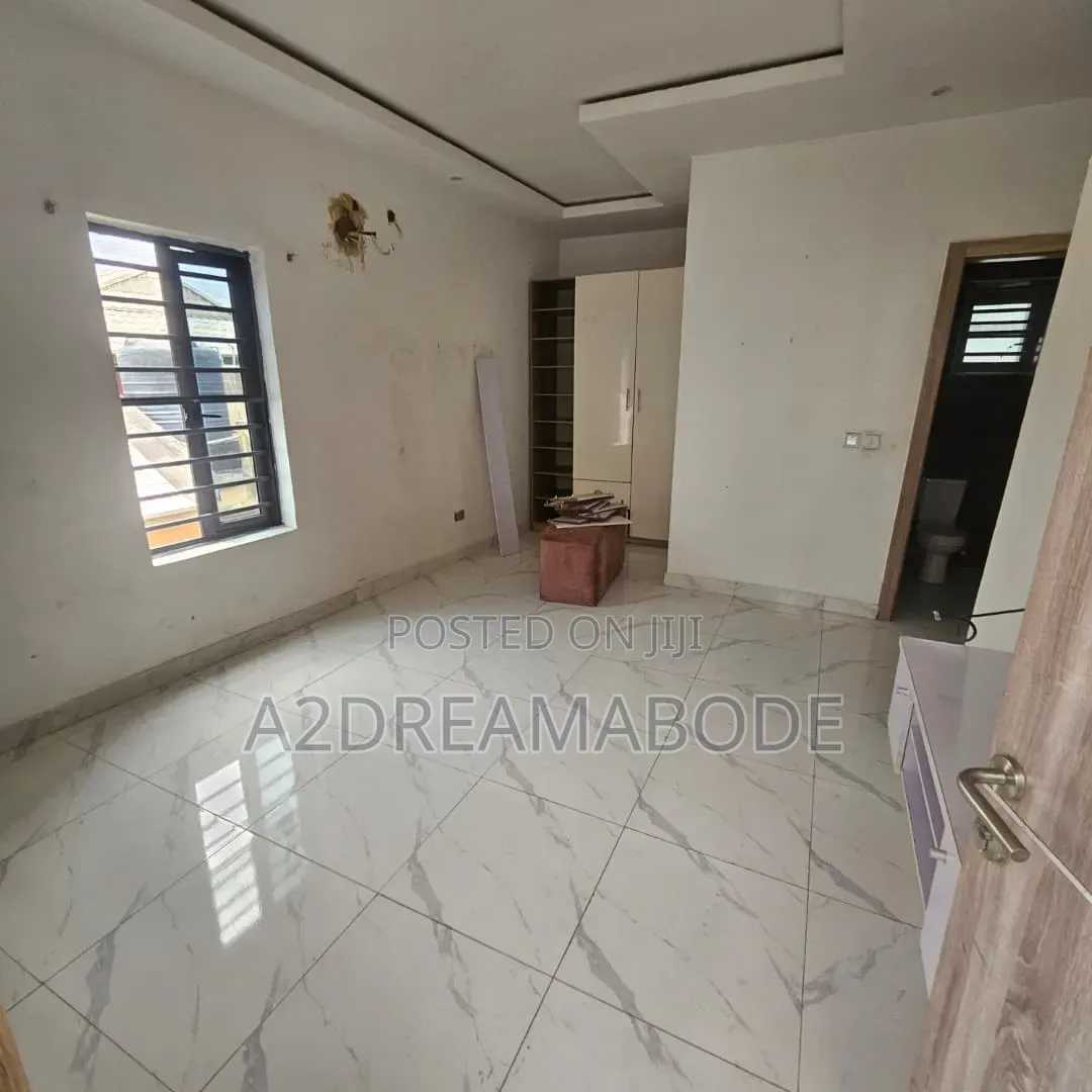 4bdrm Duplex in Magodo, GRA Phase 2 Shangisha for rent in GRA Phase 2 Shangisha