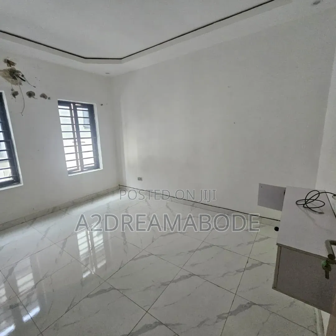4bdrm Duplex in Magodo, GRA Phase 2 Shangisha for rent in GRA Phase 2 Shangisha