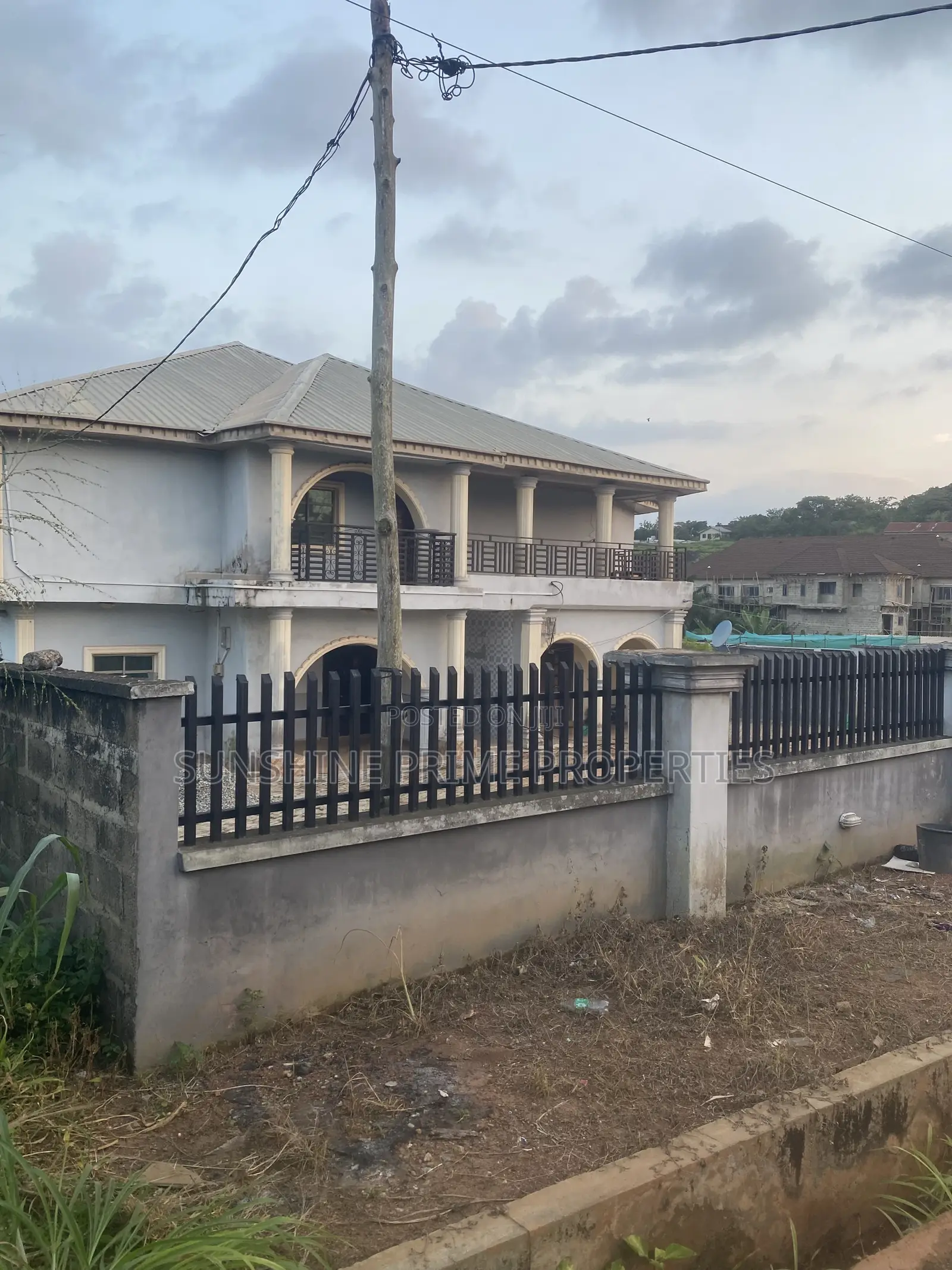 4bdrm Block of Flats in Main Alagbaka G R A, Akure for sale in Akure