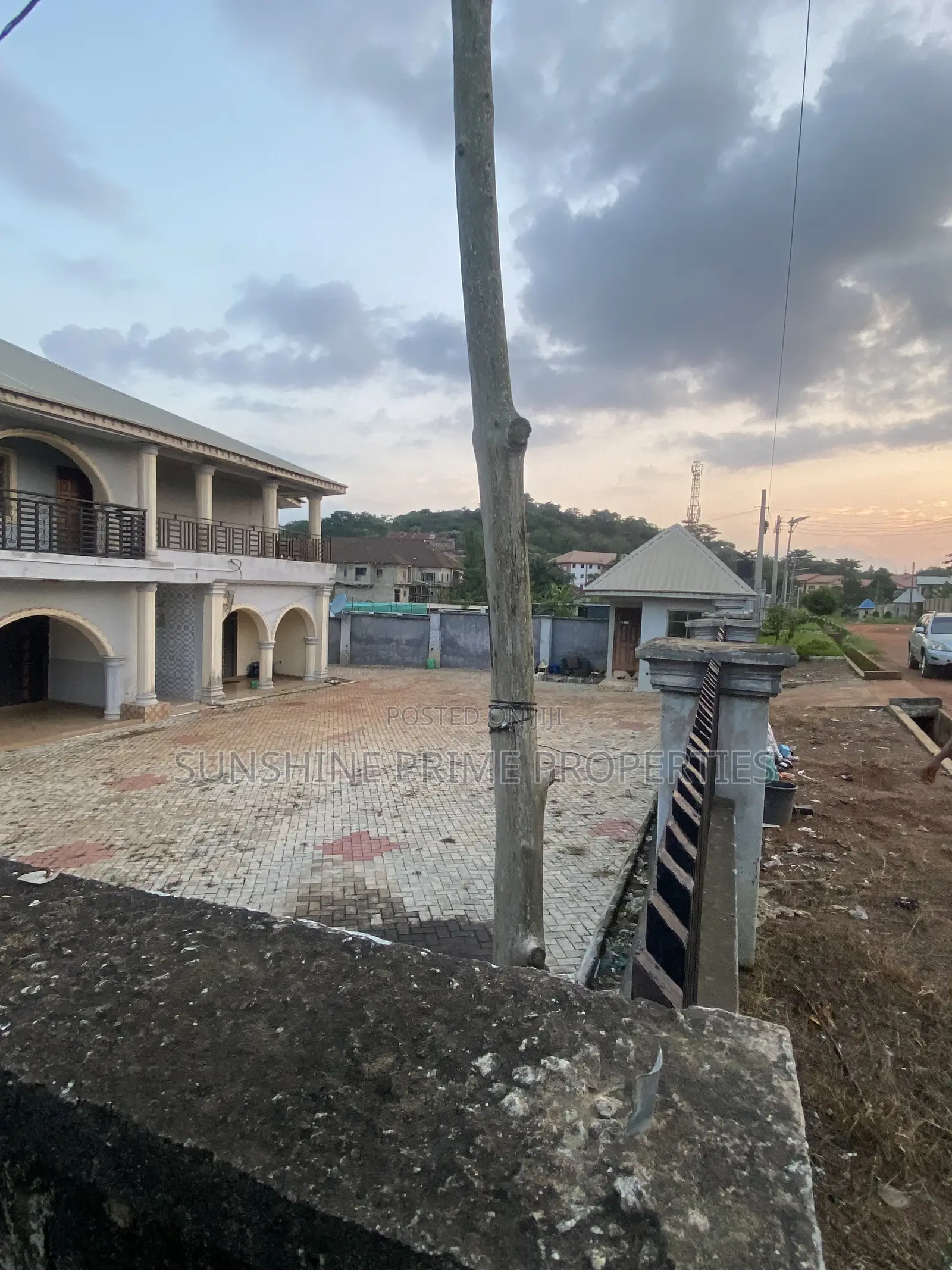 4bdrm Block of Flats in Main Alagbaka G R A, Akure for sale in Akure