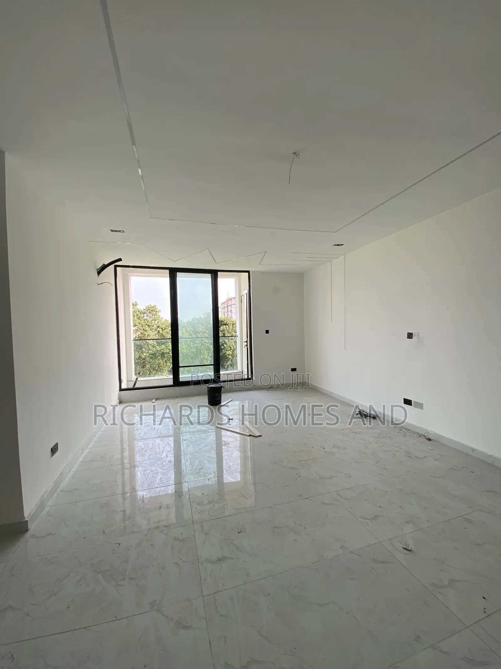 1bdrm Apartment in Ikate for sale in Ikate