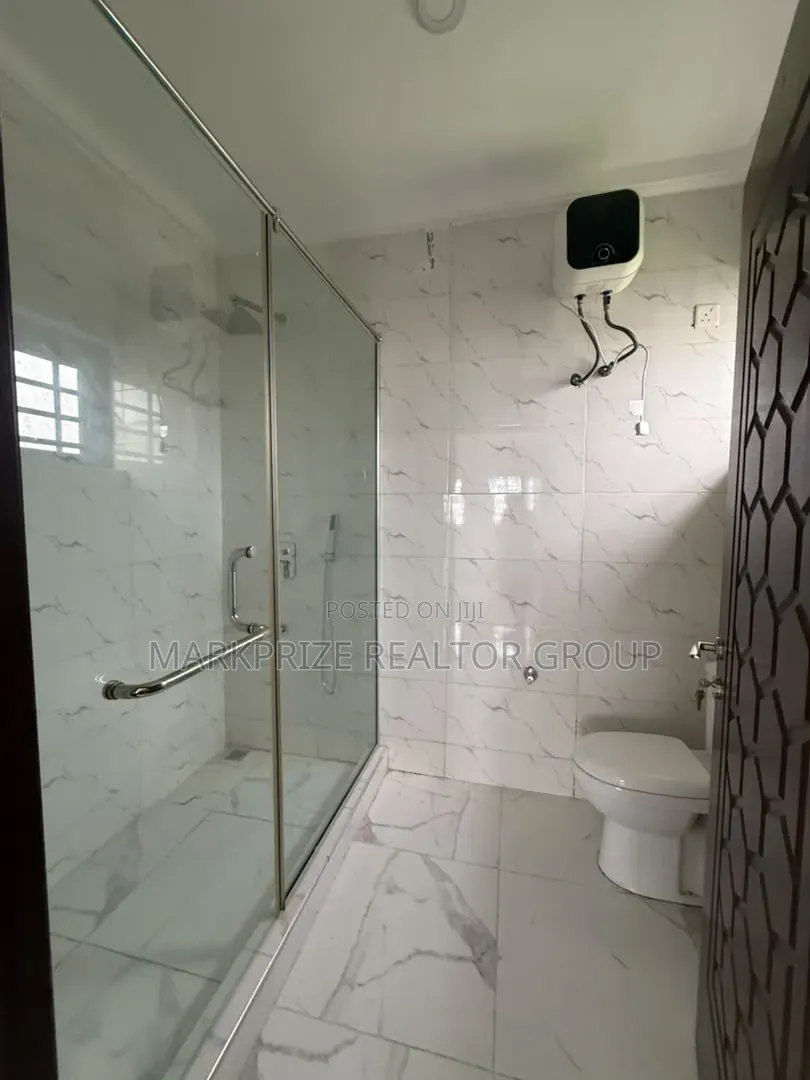 3bdrm Penthouse in Ajah Lekki Lagos for sale in VGC / Ajah