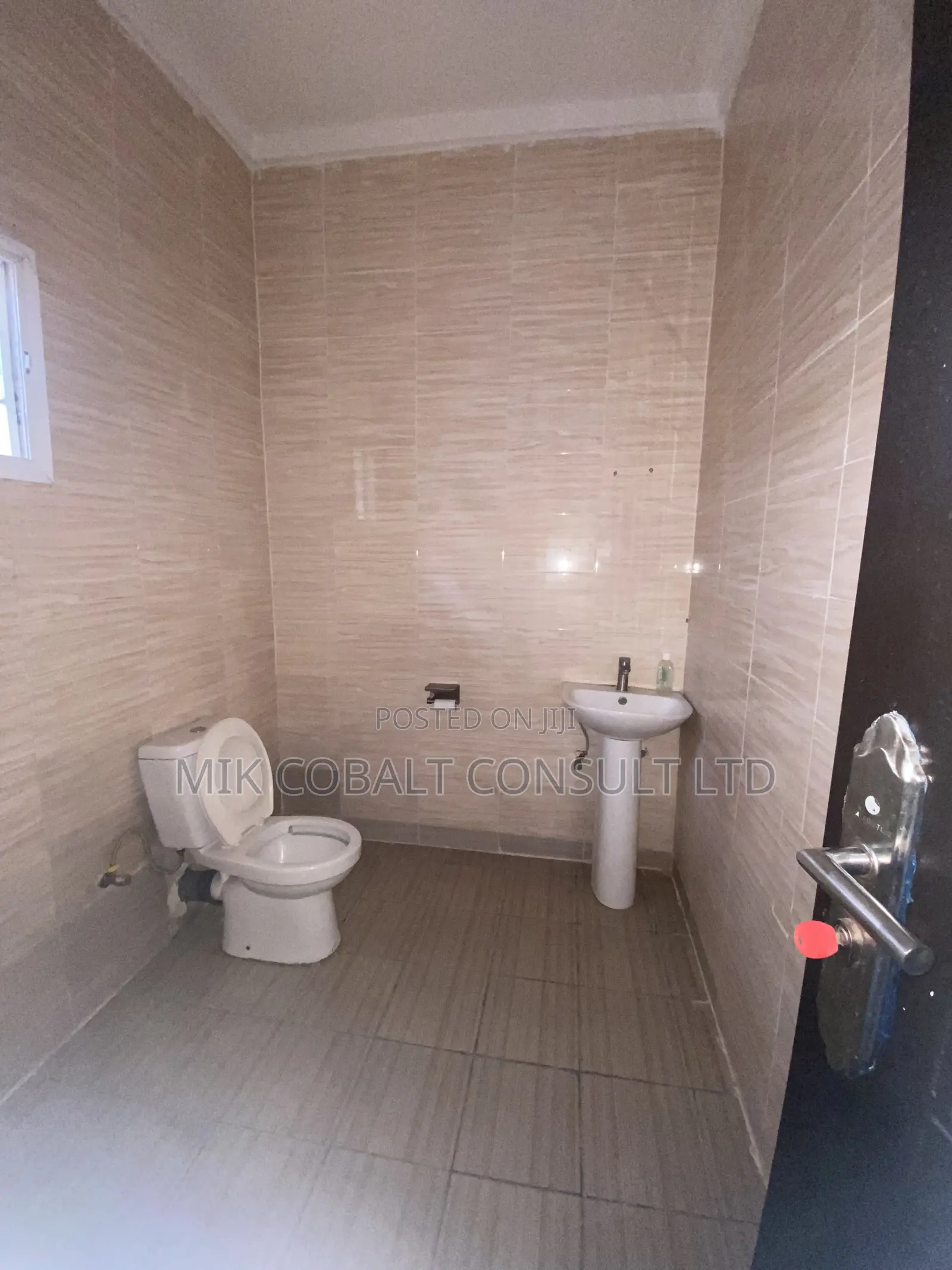 3bdrm Bungalow in 7Th Avenue, Gwarinpa for rent in Gwarinpa