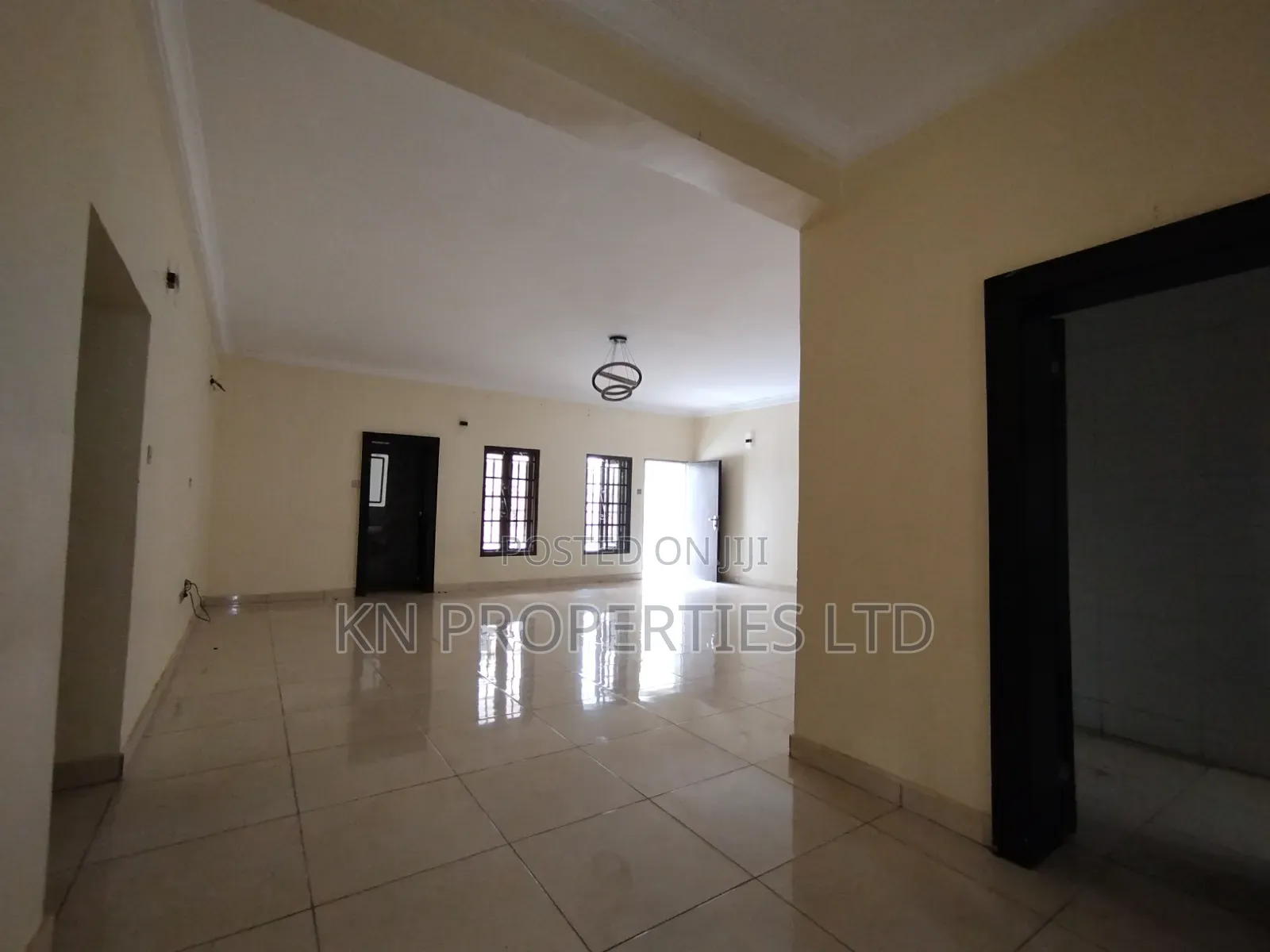 3bdrm Block of Flats in Apo, Zone B for rent in Zone B