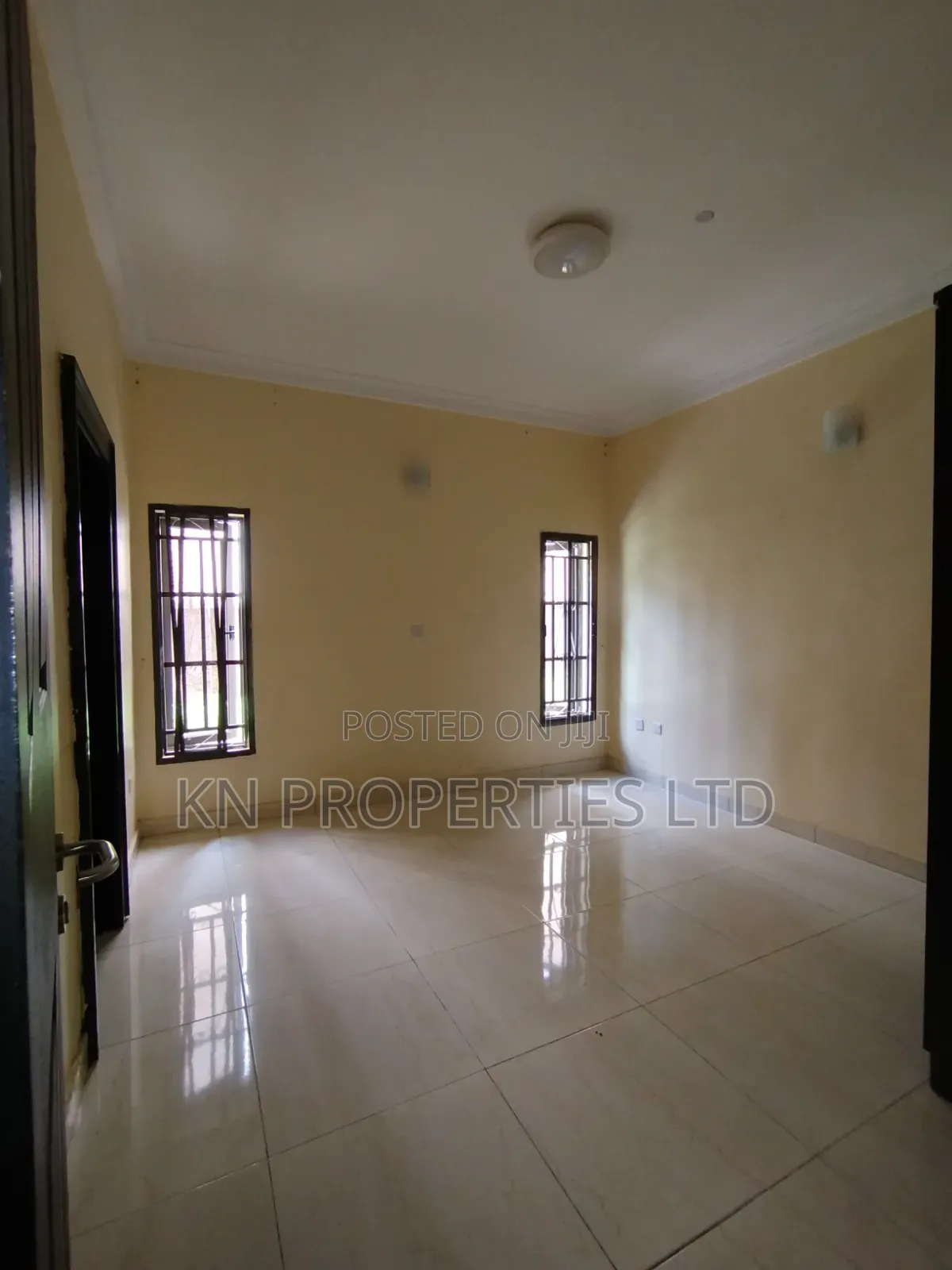 3bdrm Block of Flats in Apo, Zone B for rent in Zone B